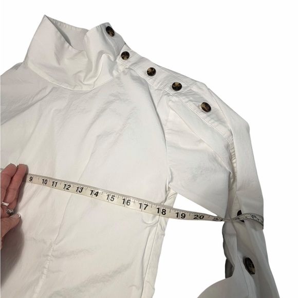 Veronica Beard White Cotton Mock Neck Fauri Button-Trim Long Sleeve Top Sz 8 - Picture 9 of 10